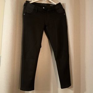 DL1961 maternity skinny black denim